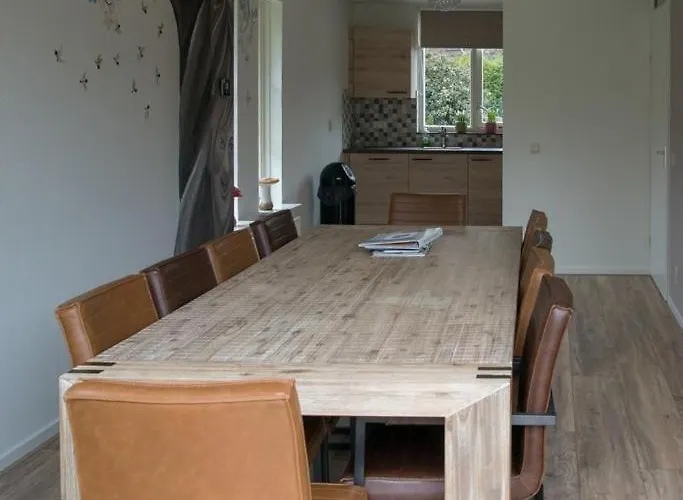 Semesterbostad Groepsaccommodatie In De Bedstee Sprookje *